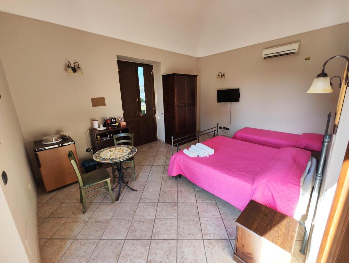 Le Grotte Bed and Breakfast Riposto Εξωτερικό φωτογραφία